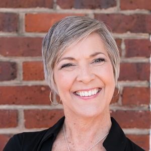 Meet your Posher, Cathy